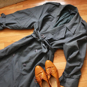 London Fog Trenchcoat w/ Insulating Layer